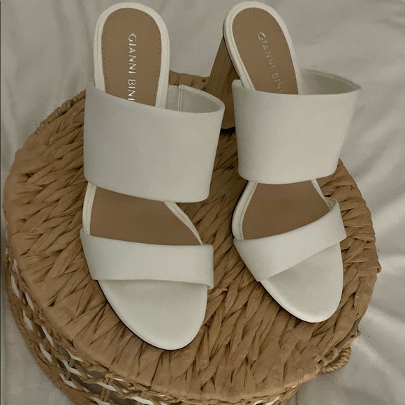 Gianni Bini size 7.5 white strap heels - Picture 1 of 1